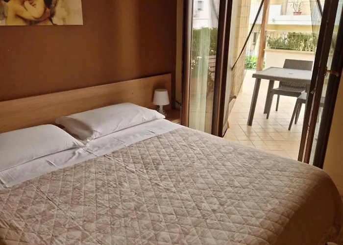 L'incontro Santeramo 4* سانتيرامو إن كولي