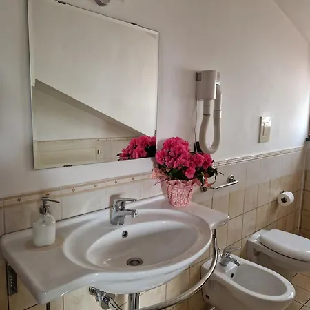L'incontro Santeramo Nocleg ze śniadaniem 3*