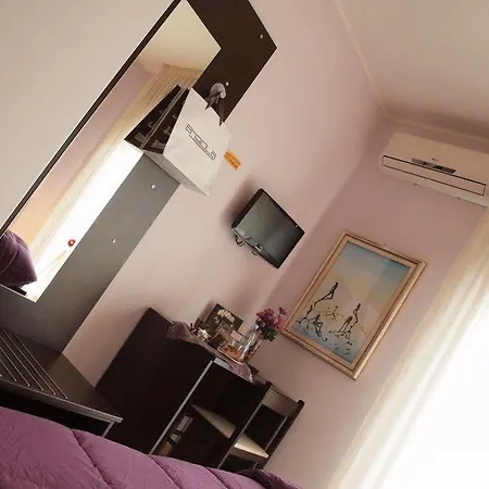 L'incontro Santeramo Bed & Breakfast 3*